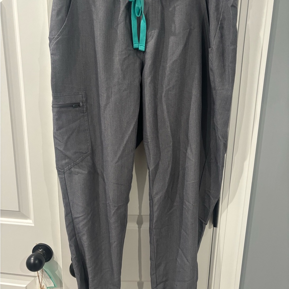 Figs Zamora Charcoal Jogger